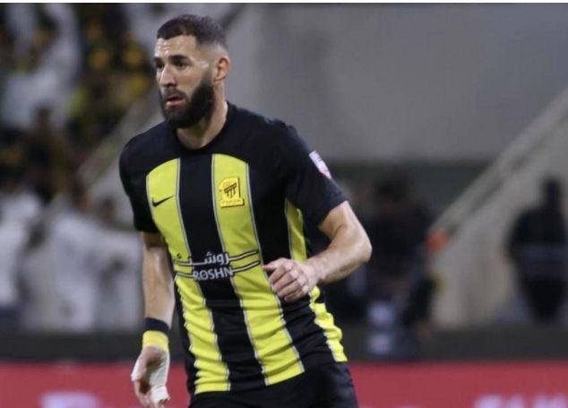 九游体育平台-关于赛前皇家马德里调整名单以备亚冠，调整名单环节打磨，引发热议，团队化学反应显著的信息