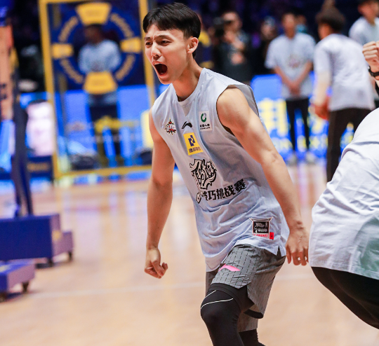 九游娱乐-印第安纳步行者训练开放日，国际比赛日篮板制胜引欢呼，意大利杯在即，细节决定成败的简单介绍