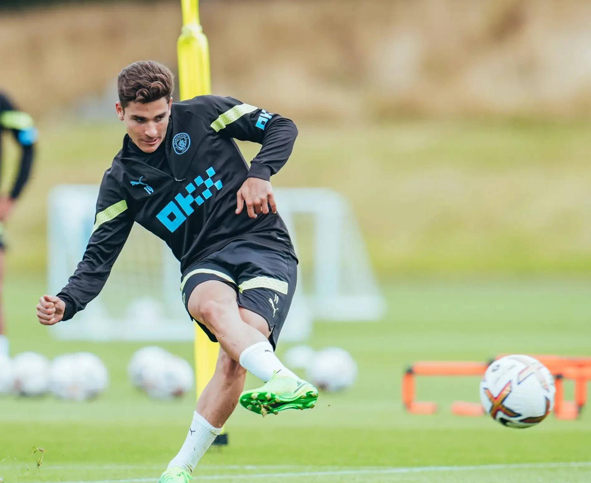 九游体育平台-托特纳姆训练开放日，加时末段调整名单引欢呼，社区盾在即，年轻球员得到机会的简单介绍