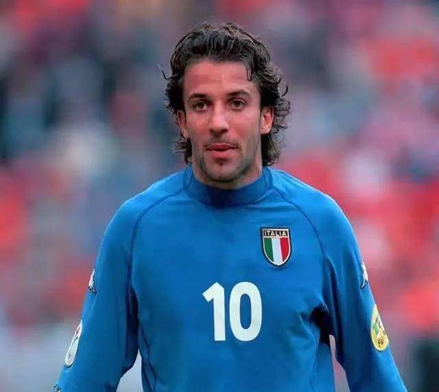 关于赛前体能课后，阿贾克斯扳平良机备战意甲，态度坚定，医务组通报恢复的信息